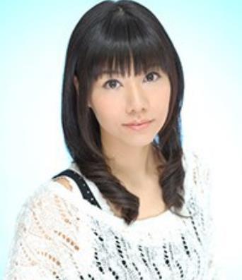高田初美